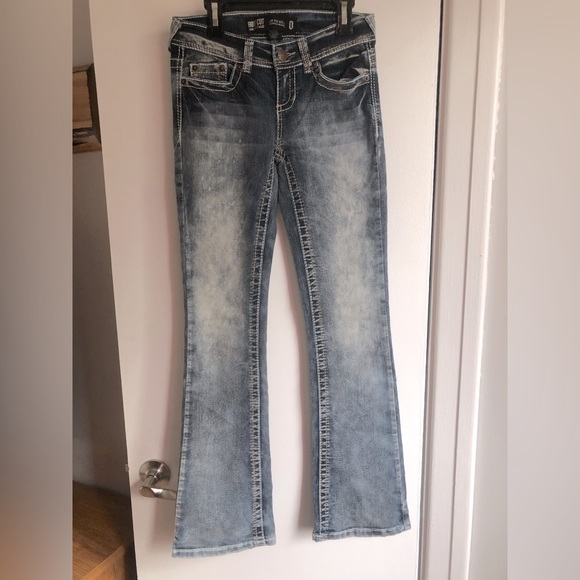 URBAN PLANET | Low Rise | Boot Cut | Jeans | Size 0 - Picture 1 of 6